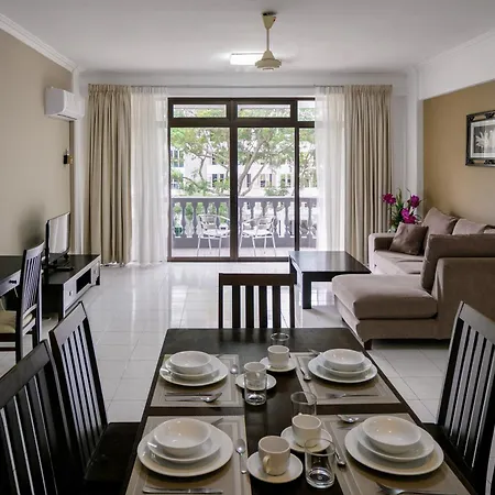 3-Bedroom Stay At Macalister Road & Georgetown, Noble Villa Penang